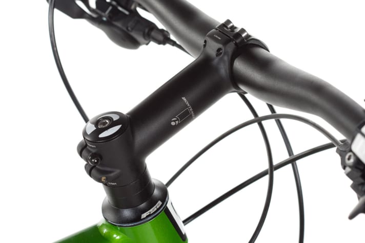   The 105 millimetre stem turns the Trek into a rack. The 19.5-inch Trek requires an extremely long upper body.