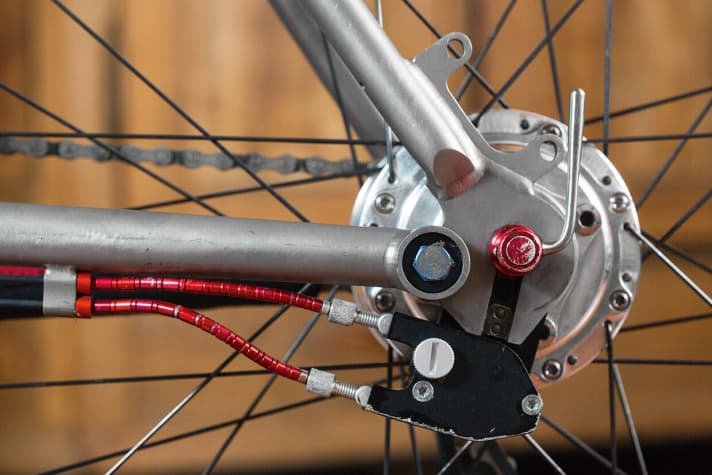   Titan-Bikes sind aufwändig herzustellen und in der Regel sehr teuer.