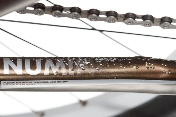   This is what the chainstay looked like after three test laps: A robust chainstay protector would have prevented this!