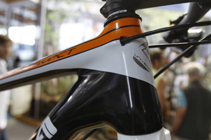   Die Zughüllen sind beim 29er-Hardtail schön im Rahmen versteckt.