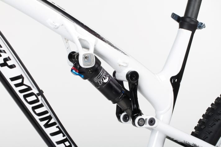   Ride 9 is the name of the Altitude's geometry and suspension adjustment system. This allows nine settings to be realised.