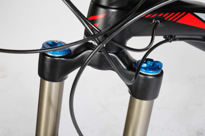   For experts only: The Fox fork offers a lot of tuning options that you have to be able to handle.