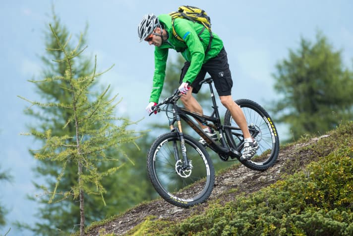   BIKE-Testchef Christoph Listmann beim Praxistest des Intense Spider 29 Comp 2013