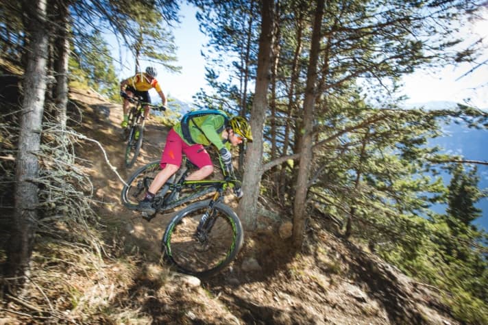   Alleskönner mit Nehmerqualitäten: Die Anforderungen an eine All-Mountain-Gabel sind hoch.