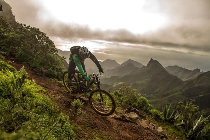   Enduro world champion Clementz with his new machine.