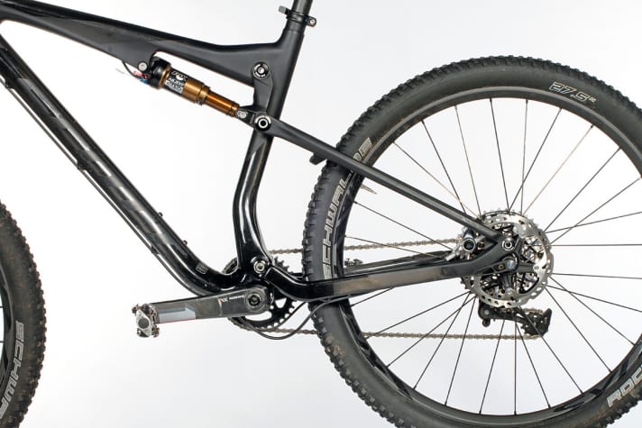   Das Carbon-Fahrwerk ist extrem leicht, hat ausreichend Komfort für Marathons und top Vortrieb.