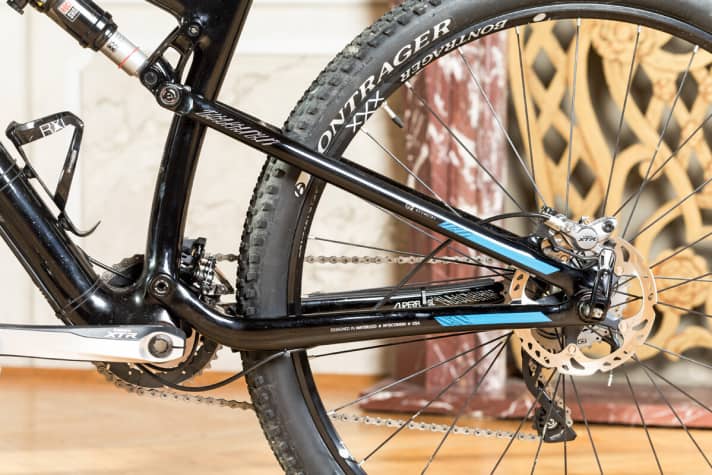   Nur das Top-Modell besitzt die Carbon-Kettenstreben, das superleichte Fahrwerk ist bekannt für viel Fahrkomfort.