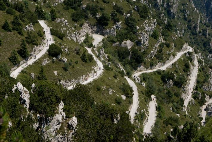   Die berühmten Kehren des Tremalzo – auch ein Klassiker bei der BIKE-Transalp.