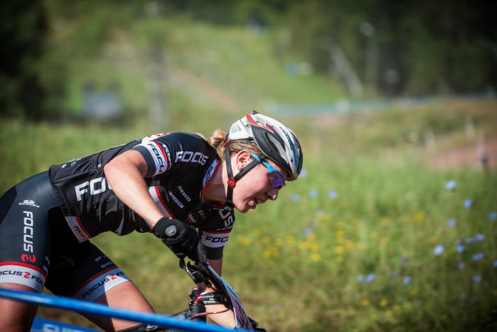   In Winham, Annefleur Kalvenhaar was still at the front of the XCE. She was not lacking in riding technique.