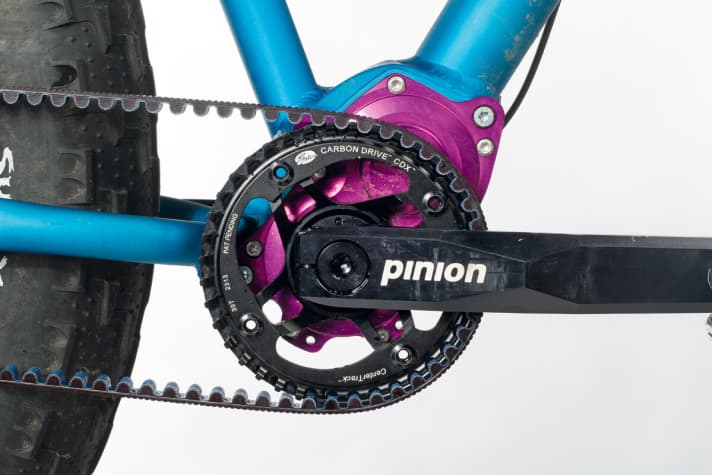 Mi-Tech: The encapsulated 18-speed gearbox in conjunction with the Gates toothed belt promises low maintenance. Weight and shifting precision could be better.