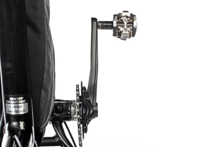 Rocky Mountain: The crank is extremely wide and offers no ankle clearance due to its straight shape. Hardly rideable without ankle protection.
