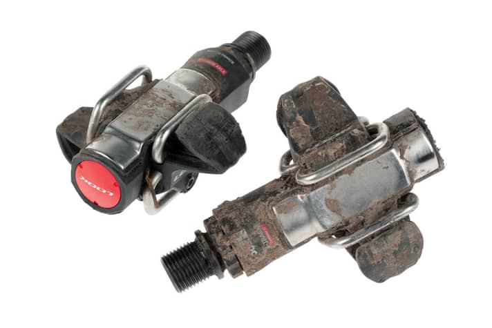   The Look S-Track carbon TI pedals are an alternative to Shimano SPD in terms of comfort, but the self-cleaning function is not as good.