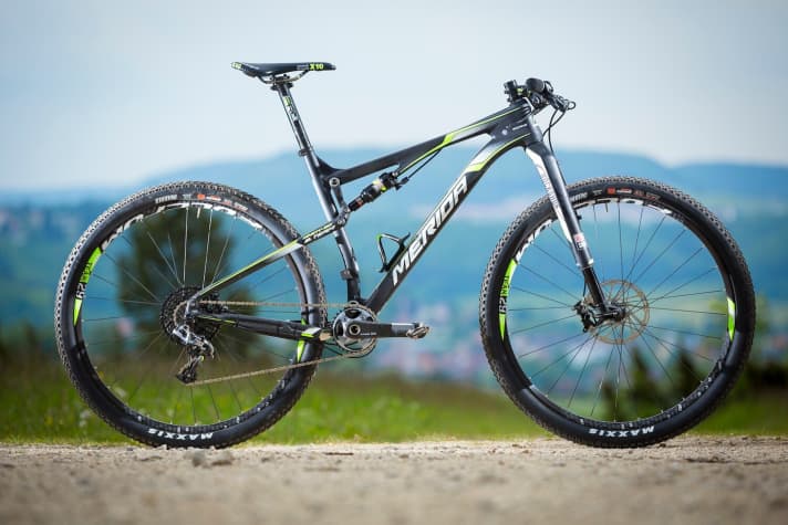   The new Merida Ninety Six in the team version. The Multivan Merida Biking Team rides it almost exactly like this in the World Cup.