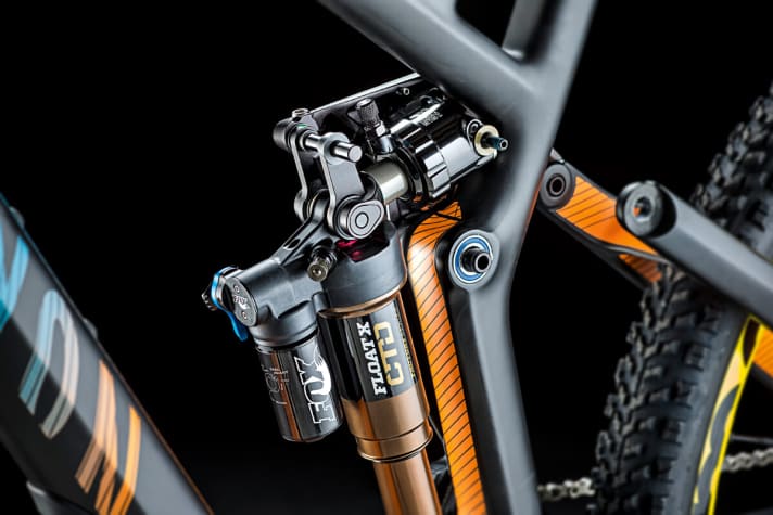 Canyon Shapeshifter Fahrwerk am Strive CF 8.0 BIKE