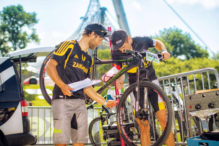   Testeindrücke von fünf Testern flossen in die Bewertung mit ein.