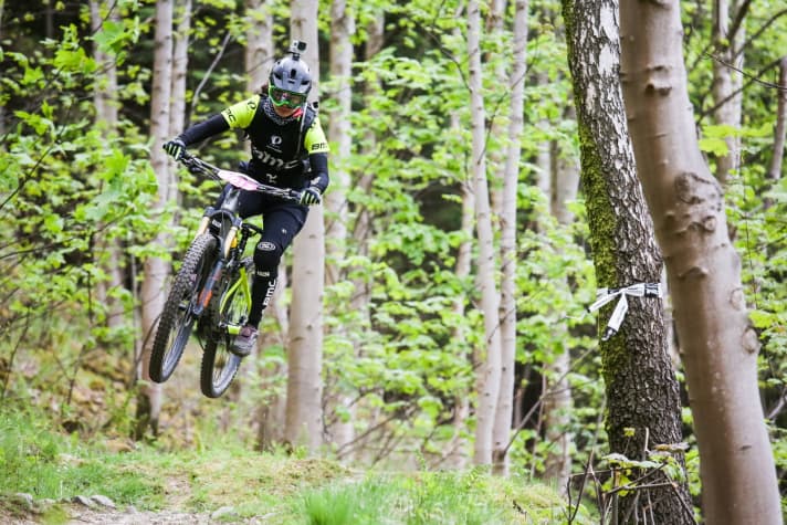   Wer nach einem verspielten Trail-Bike sucht, ist beim Trailcrew richtig. Das neue Speedfox macht Touren genauso mit wie Enduro-Einsätze.