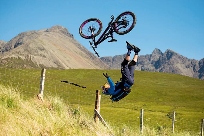 Dinge können schiefgehen... Besser man hat geeignete Protektoren an.