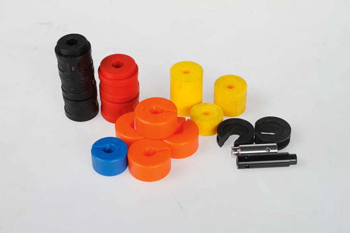   Volume spacers can be used to reduce the size of the air chamber, making the characteristic curve more progressive.