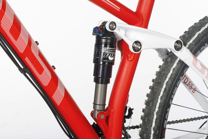   Das neue Ghost Kato besitzt einen enorm komfortablen Hinterbau. Die drei Stufen des Fox-CTD-Systems be­inhalten ein Lockout – das ist gut so.