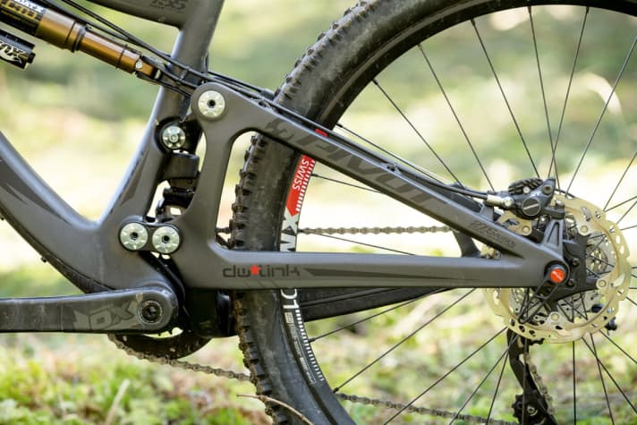   Pivots vielseitige DW-Link-Hinterbau vereint eine super Federungs-Performance mit tollen Allround-Eigenschaften.