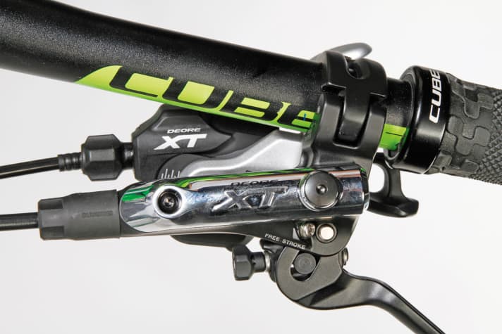   Eine lupenreine Shimano-XT-Gruppe am Cube ist in dieser Preisklasse die Ausnahme. Meist wird wild gemixt, nicht allerdings am Bike aus Waldershof. 