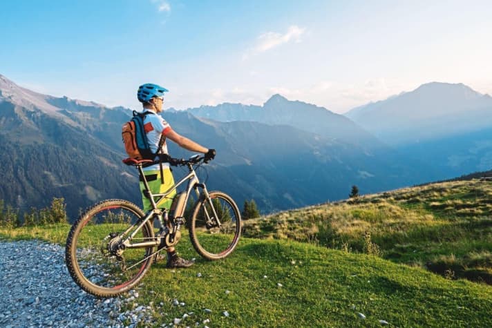   There is no cable car from Mayrhofen to the Laberg. If you still need a drive, simply hire a new e-mountainbike from the shop.