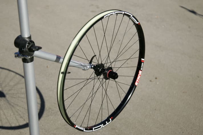 Full broadside: the new Stan's No Tubes ZTR Flow rims.