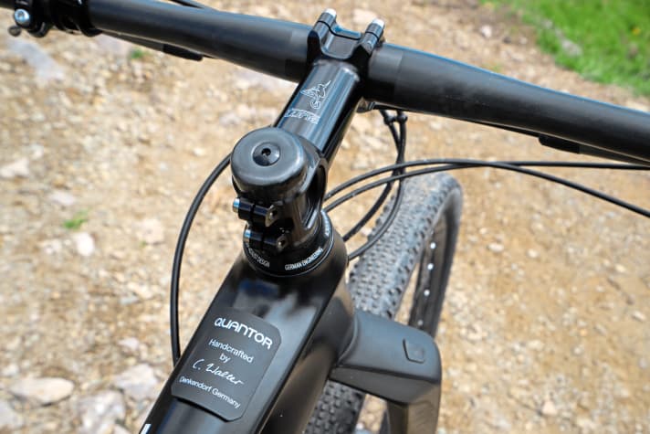   Individualität und konsequenter Leichtbau zeichnen das Test-Bike Triebwerk von Quantor aus. Sonderwünsche sind möglich.