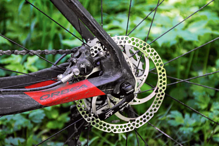   Pfeifkonzert: So muss sich also ein Tinnitus anfühlen. Das Gequietsche der hinteren Bremse des Orbea Amla begleitete mich den kompletten Dauertest über. 