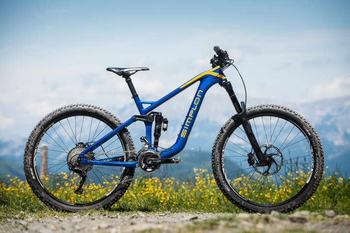   Our test bike: The Rapcon 160 with 2.6 inch wide Schwalbe tyres.
