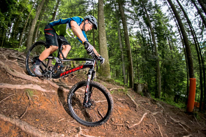   BIKE-Redakteur Ludwig Döhl probiert sie aus: die Magura WP Boltron Federgabel