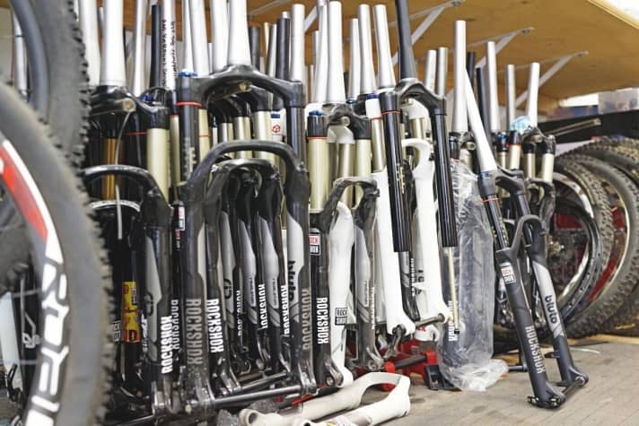   There is no Rock Shox suspension fork whose characteristics he has not revised.