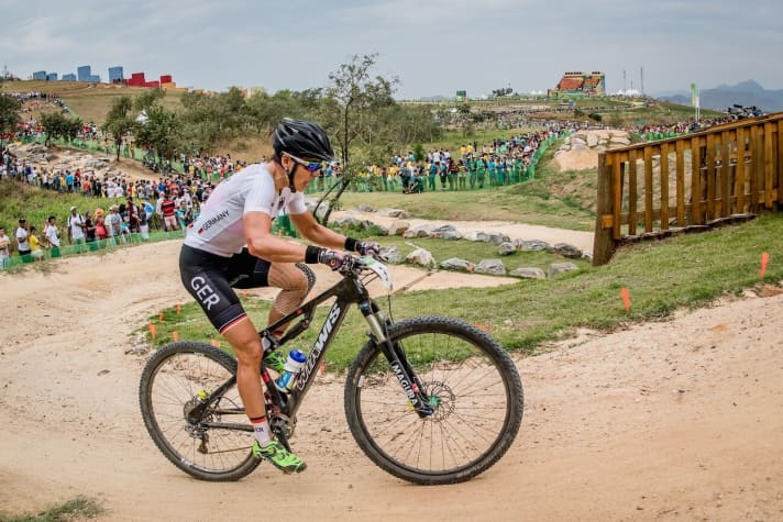   She bravely rode to the end of the race. With a freshly stitched knee and a lack of training, the only thing that counted for Spitz in Rio 2016 was the Olympic thought: "It would have been utopian to think about a medal with the previous history!"