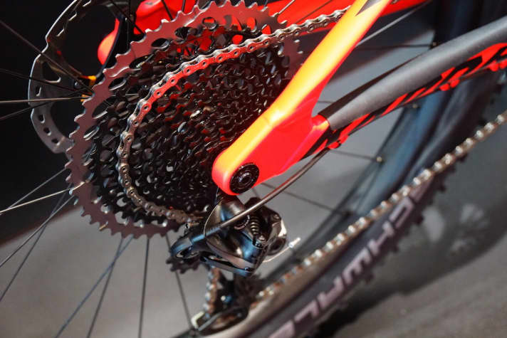   The top model comes with Sram Eagle 1x12