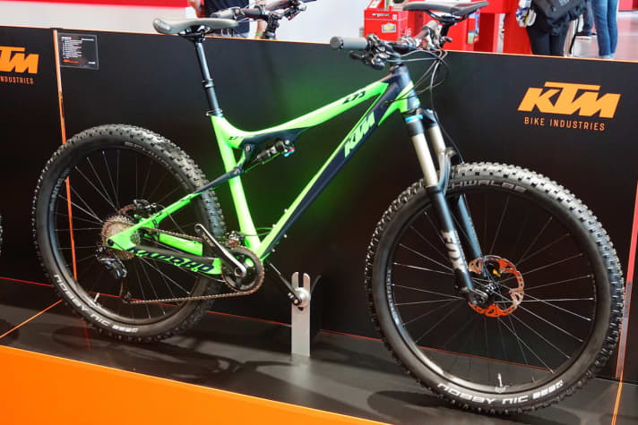   The Kapoho 273 is available for €2999, weighing 14.3kg and featuring a mix of XT and SLX components.