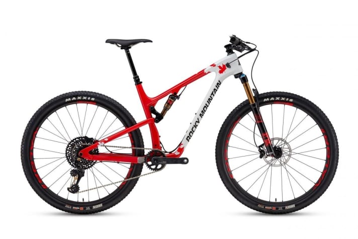   Rocky Mountain Element 999 RSL: €10,500 The race classic from Rocky Mountain has been completely redesigned for 2017 and trimmed more towards the trail. The 120-millimetre fork works together with a sensitive 100-millimetre rear end. The carbon frame weighs 2250 grams (incl. shock) and is prepared for the use of Shimano's electronic Di2 gears. On the front and rear wheels, the Boost standard accepts 29-inch wheels. The Ride9 system from Instinct and Co. is now also used on the Element, allowing the geometry and suspension to be customised to personal preferences. In 2017, the Element replaces the Thunderbolt, which will no longer be produced for the new season, as the Canadian manufacturer's most expensive mountain bike.