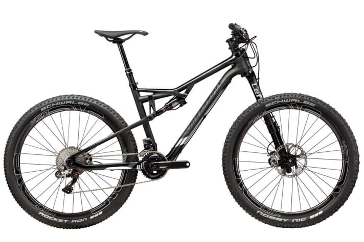   Cannondale Habit-CRB Black Inc: 10999 euros "If you're looking for a bike that can do everything, then take a Habit", says Cannondale. The Habit-CRB Black Inc is the ultimate in this respect, which is easily recognisable from its proud price of 10999 euros. If you compare the Habit from the 2016 season with the new 2017 model, there are only minor visual changes to the paintwork. Thanks to its combination of 120 millimetres of front and rear suspension travel, a tuned trail geometry and high-quality equipment, the Habit is playful, agile and very capable on any terrain. As with most top models in this league, the gears are shifted using the electronic Shimano XTR Di2. The fully is only available with 27.5-inch wheels.