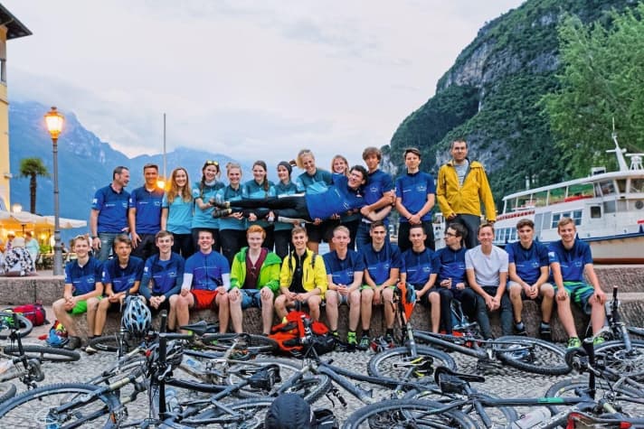   Aufstellen zum Gruppen Foto: Christian Penning 