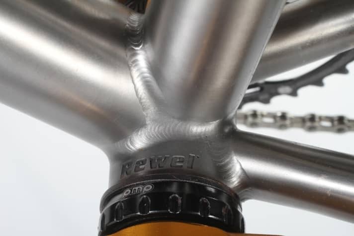   Metallurgischer Exzess: Das Rewel ölt das Ästhetik-Empfinden.