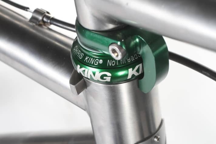  Full to the limit: a steering limiter protects the titanium.