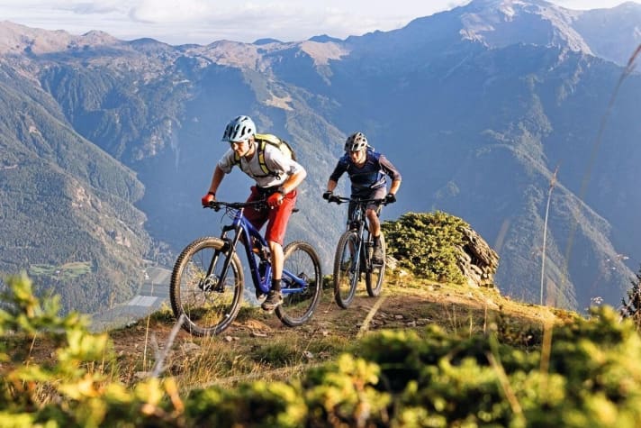   Good uphill and even better downhill. With 140-150 millimetres of suspension travel, the range of use for these bikes is huge.