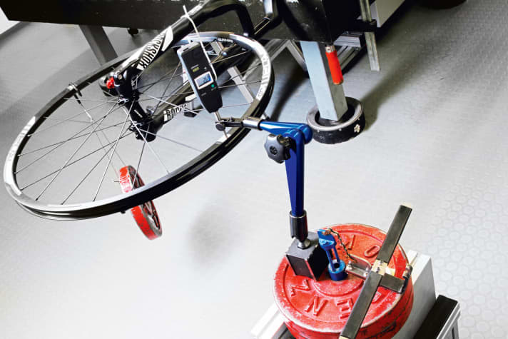   Wheel with wide Boost standard on the test bench