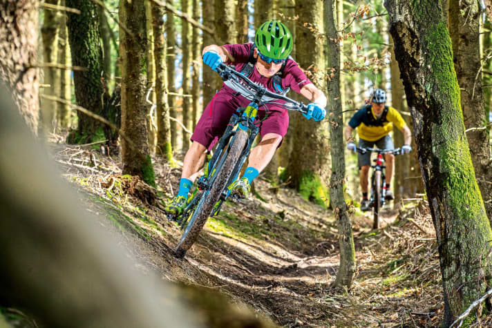   In Sachen Gesamt- und Laufradgewicht hängt Giant das Rocky Mountain Thunderbolt ab. Beim Handling allerdings nicht.