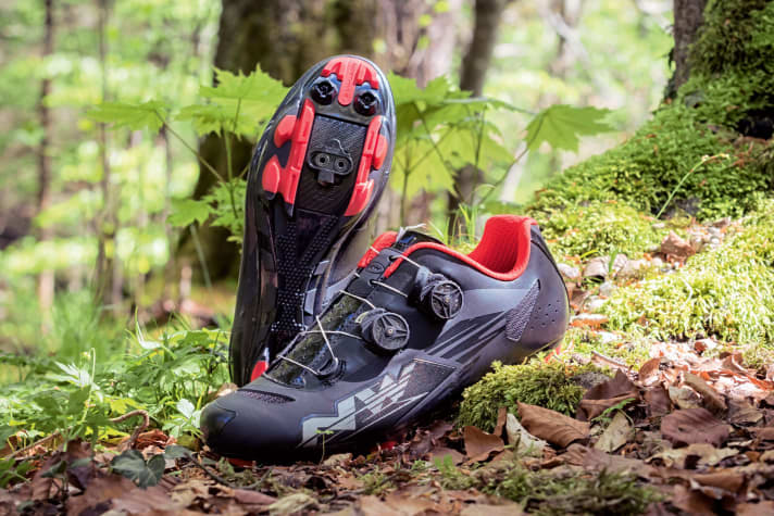   170 euros: High-quality twist fasteners and a tight-fitting upper - the Blaze Plus lets you really step on the gas. It comes very close to the upper class.