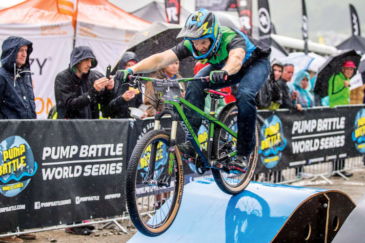   Pump track race