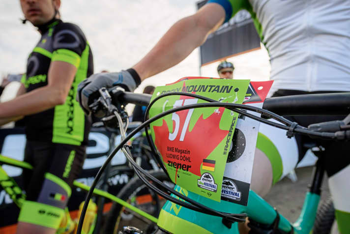   The start numbers are mounted on top of each other like calendar pages so that no time is lost between the races.