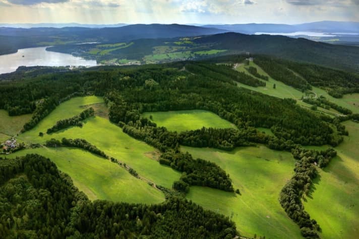   Die sanfte Hügellandschaft ist das perfekte Terrain für einen MTB-Trailpark.