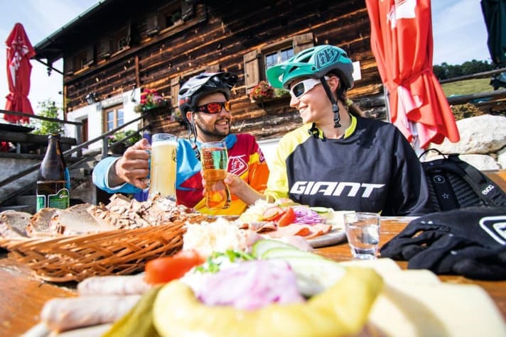   Refreshment stop: Before jumping into the Schwarzsee or Wolfgangsee, several huts offer refreshments.