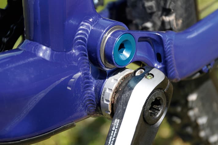  Rose Root Miller 1: Rose once again relies on maintenance-friendly BSA bottom brackets.