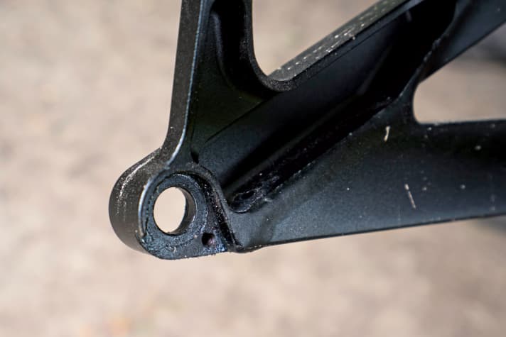   Last Coal SL: The dropouts are designed for 148 mm Boost dimensions, but can also be converted to 142 mm using spacers.